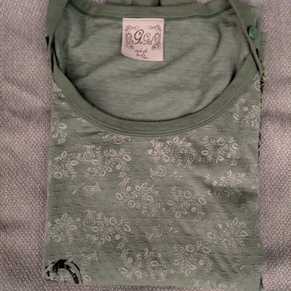 G Girl Women's Long Sleeve Olive Green Thicker T-shirt Size Medium